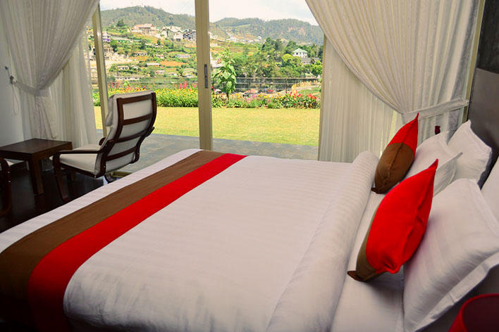 Deluxe Double Room (1)