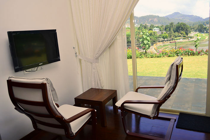 Deluxe Double Room (12)