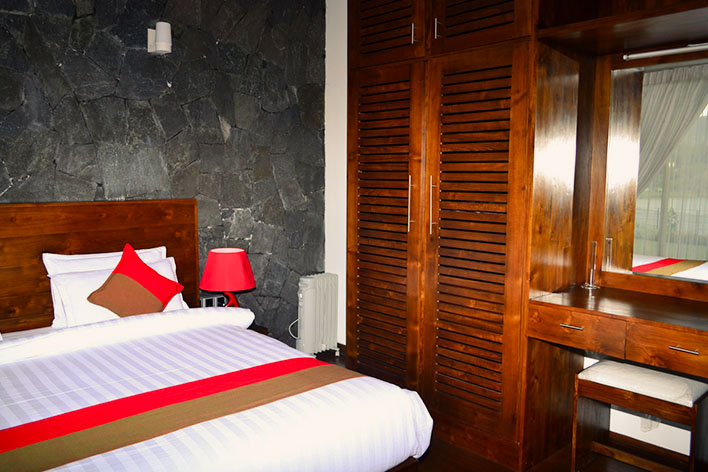 Deluxe Double Room (7)